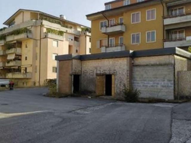 Terreno in vendita di 722 m² in Via quadri, 119