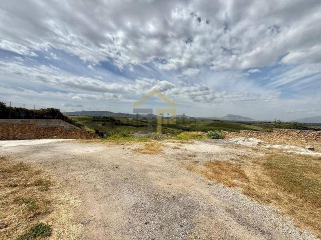 Terreno in vendita di 7375 m² in Via Grossi