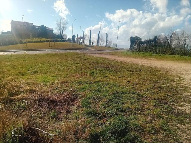 Terreno in vendita di 757 m² in Via Tommasetto