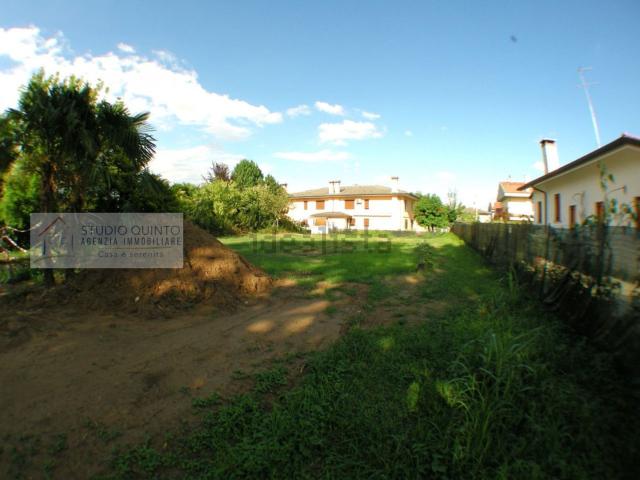 Terreno in vendita di 750 m²