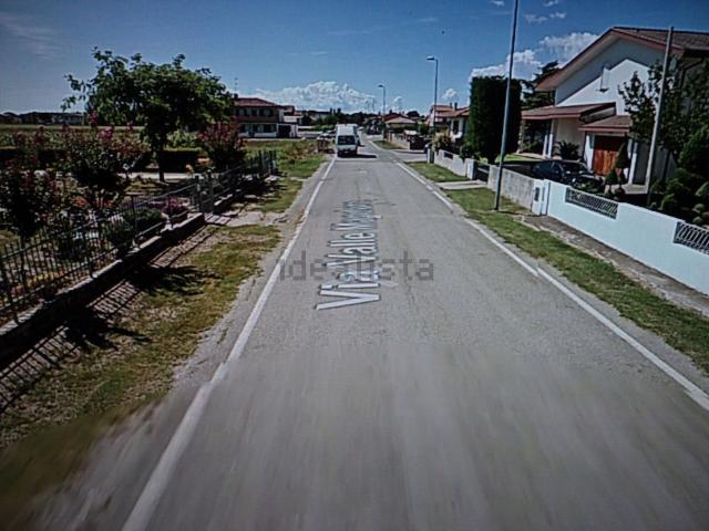 Terreno in vendita di 750 m² in Via Valle Mandura