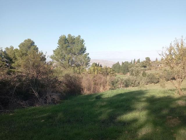 Terreno in vendita di 7600 m² in Via Giacomo Cusmano