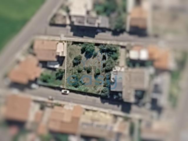 Terreno in vendita di 762 m² in Via Quartu