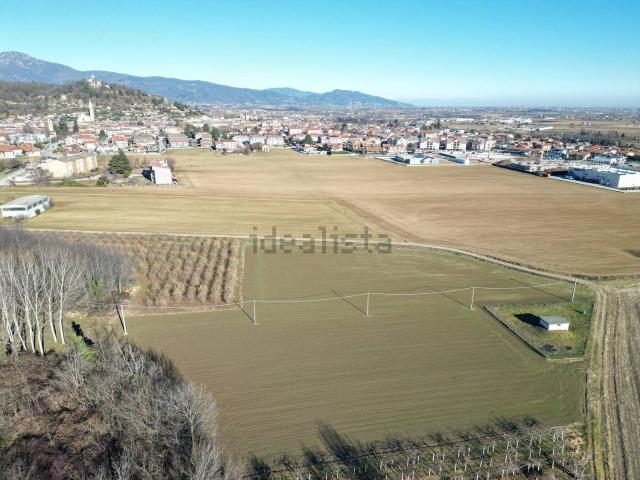 Terreno in vendita di 7843 m² in Via Bernezzo