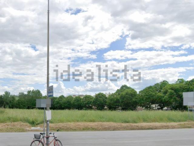 Terreno in vendita di 7862 m² in Via Po