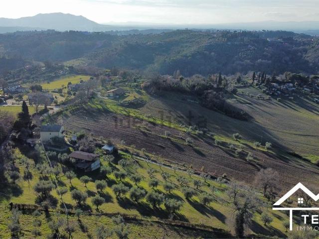Terreno in vendita di 8000 m² in Località Caccia Del Principe