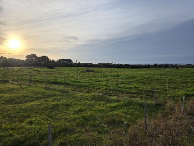 Terreno in vendita di 8000 m² in Via Chidro