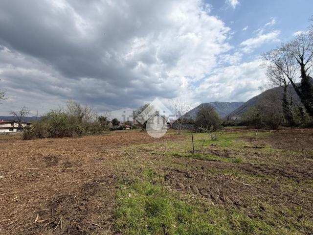 Terreno in vendita di 8000 m² in Via Partenio