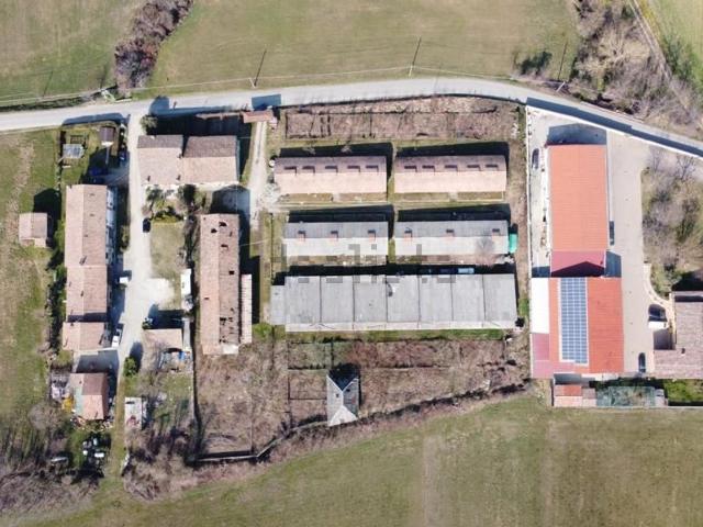 Terreno in vendita di 8127 m² in Strada dei Pallastrelli