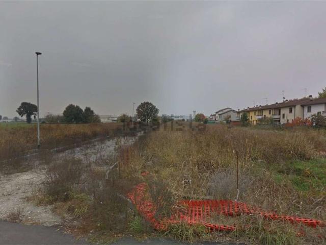 Terreno in vendita di 8277 m² in Via Antonio Stradivari