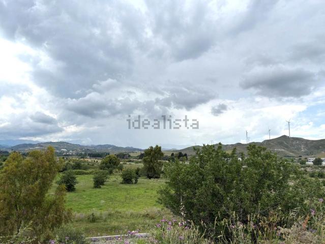 Terreno in vendita di 83350 m²
