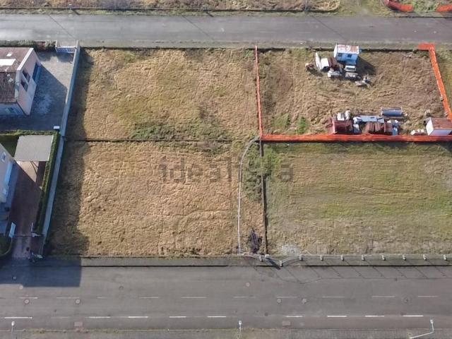 Terreno in vendita di 833 m² in Via Grancia, 21