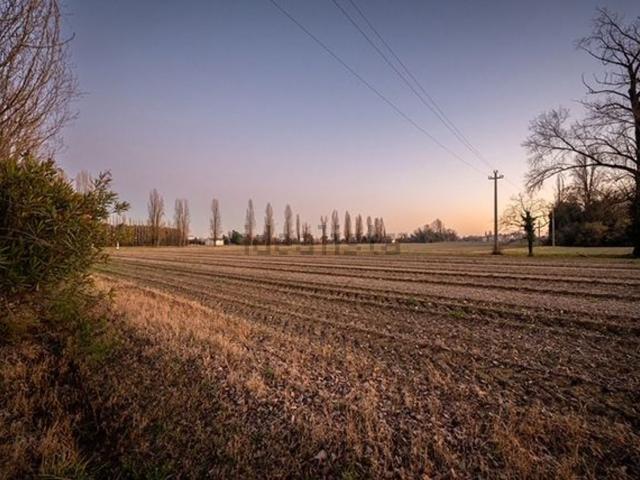 Terreno in vendita di 84000 m²