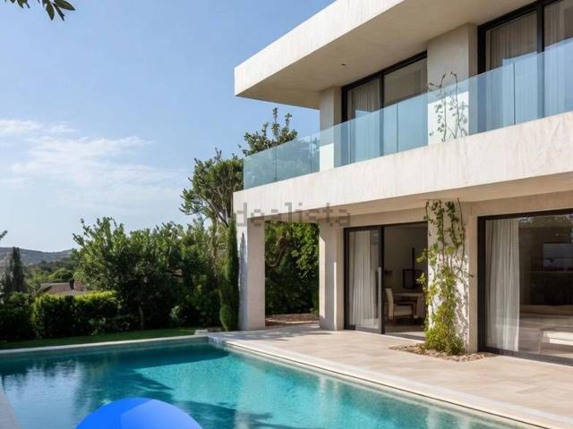 Terreno in vendita di 855 m² in Viale dell&apos Autonomia Regionale Sarda