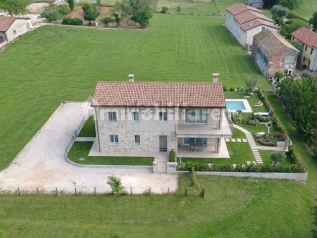 Terreno in vendita di 850 m² in Via San Eulalia Savi