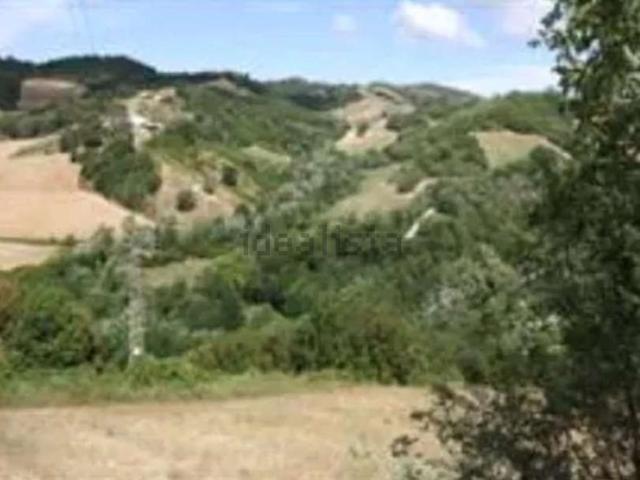 Terreno in vendita di 87450 m² in Via Cà Biagio
