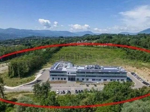 Terreno in vendita di 87578 m² in Via della Roggia