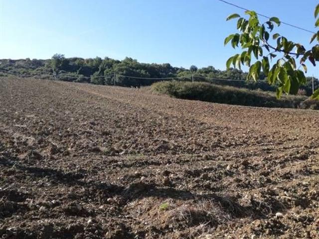 Terreno in vendita di 875 m² in Contrada Santo Stefano