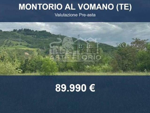 Terreno in vendita di 8760 m² in Contrada Trinità