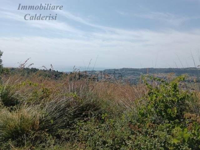Terreno in vendita di 8800 m² in Contrada San Francesco
