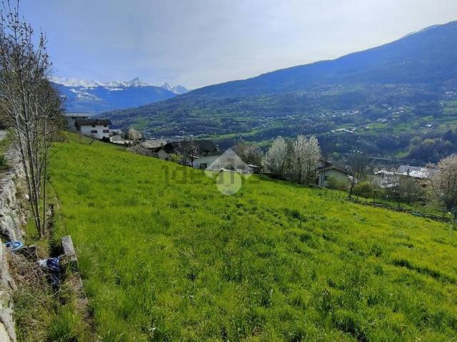 Terreno in vendita di 882 m² in Frazione Champvillair Dessus