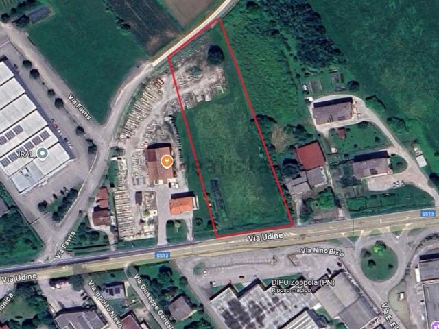 Terreno in vendita di 8830 m² in Via Udine, 31