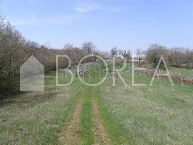 Terreno in vendita di 905 m²