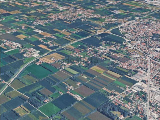 Terreno in vendita di 9080 m² in Via Casaretta