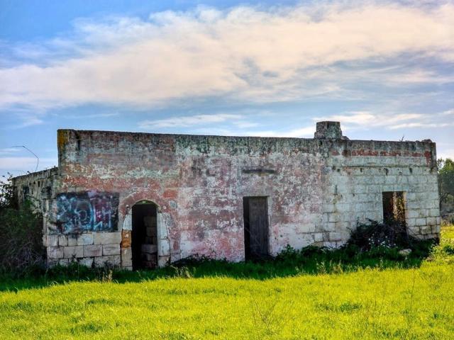 Terreno in vendita di 9000 m² in Via Capoccia