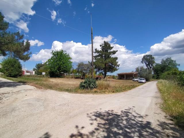 Terreno in vendita di 900 m² in Contrada FONTESCHIAVO