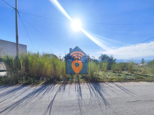 Terreno in vendita di 900 m² in Via del Mediterraneo, 330
