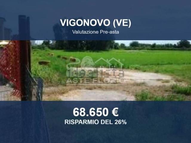 Terreno in vendita di 9154 m² in Via Napoli