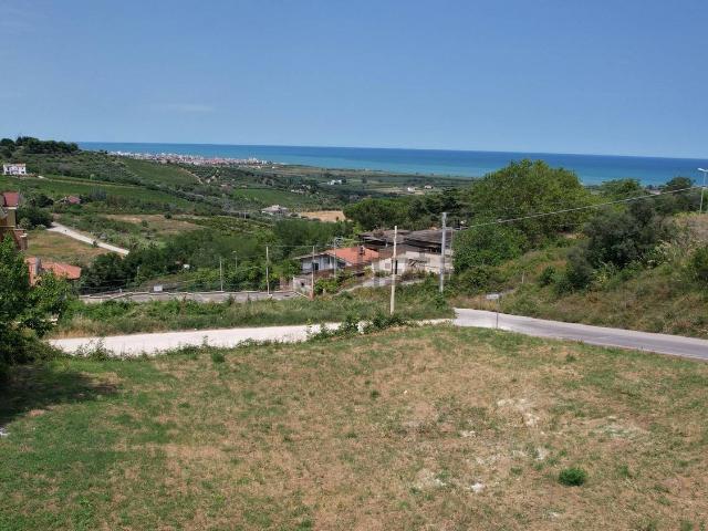 Terreno in vendita di 915 m² in Contrada San Martino