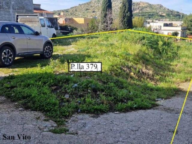 Terreno in vendita di 910 m² in Via San Vito