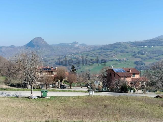 Terreno in vendita di 936 m² in Località Torricella, 21