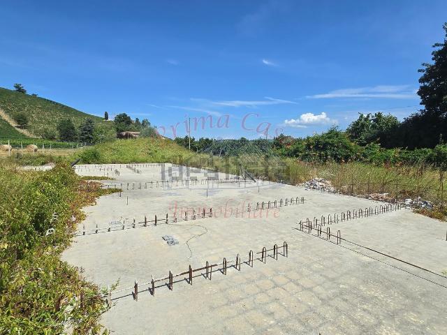 Terreno in vendita di 945 m² in Via Valledoglio, 5