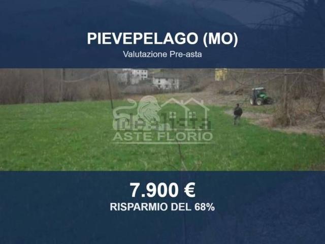 Terreno in vendita di 9468 m² in Via Radici