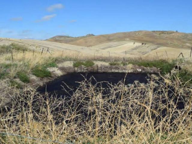 Terreno in vendita di 9400 m² in Contrada Costantino