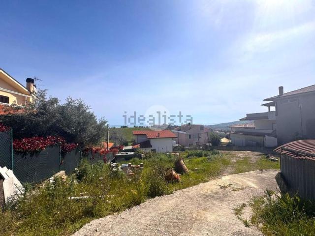 Terreno in vendita di 940 m² in Località Piana degli Ulivi, 8