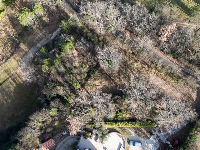 Terreno in vendita di 940 m² in Via del Pereto