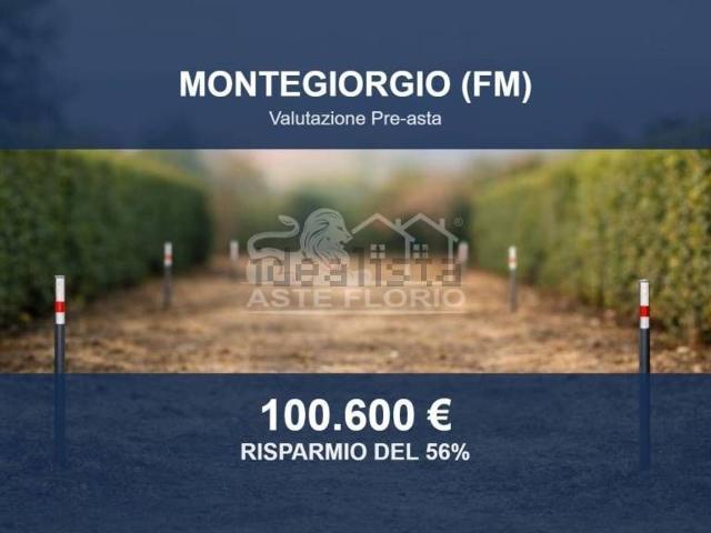 Terreno in vendita di 956 m² in Via Dante Mattii
