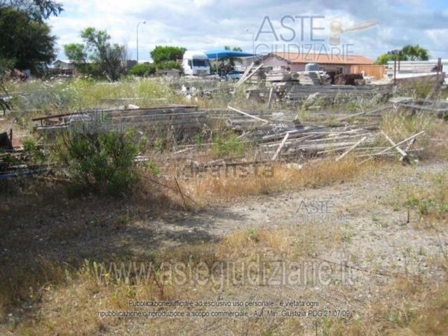 Terreno in vendita di 9668 m²