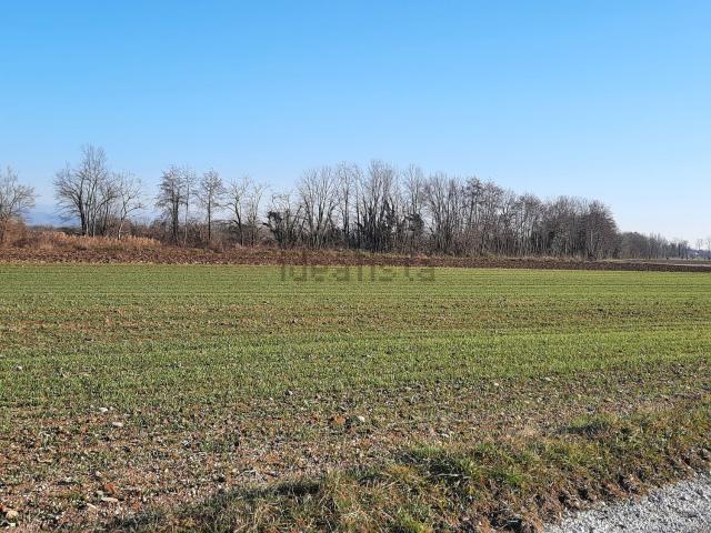 Terreno in vendita di 960 m² in Via Goia