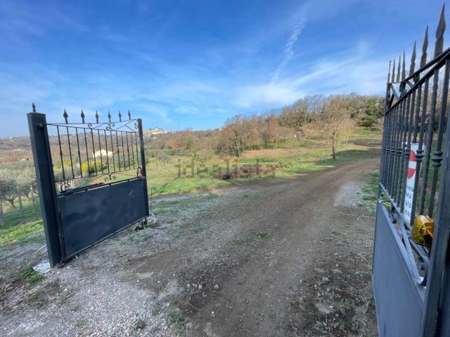 Terreno in vendita di 9740 m² in Via Zepponami, 6