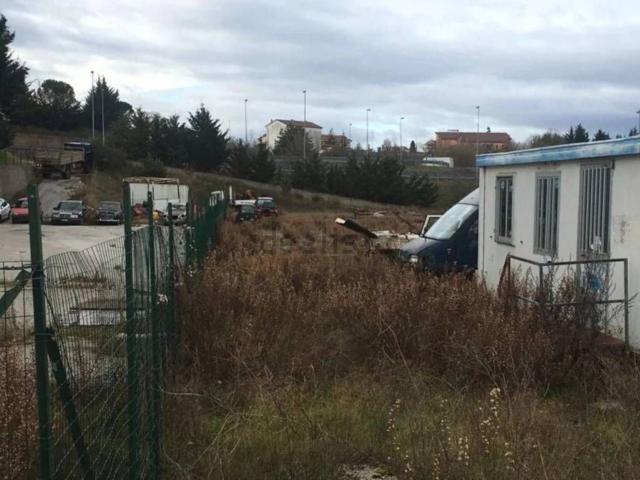 Terreno in vendita di 9880 m² in Via Olanda