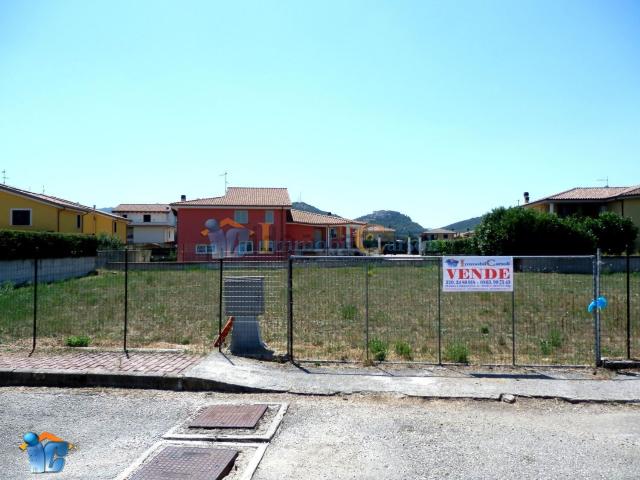 Terreno in vendita di 989 m² in Via dei Salici