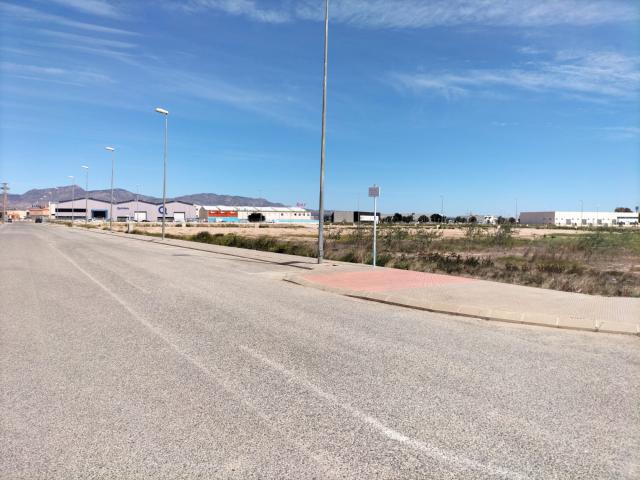 TERRENO INDUSTRIAL EN POLIGONO