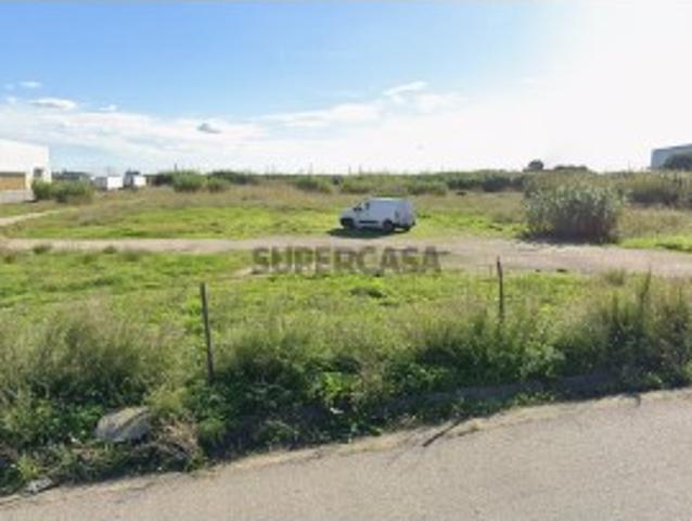 Terreno industrial para construção de Armazéns na Azambuja