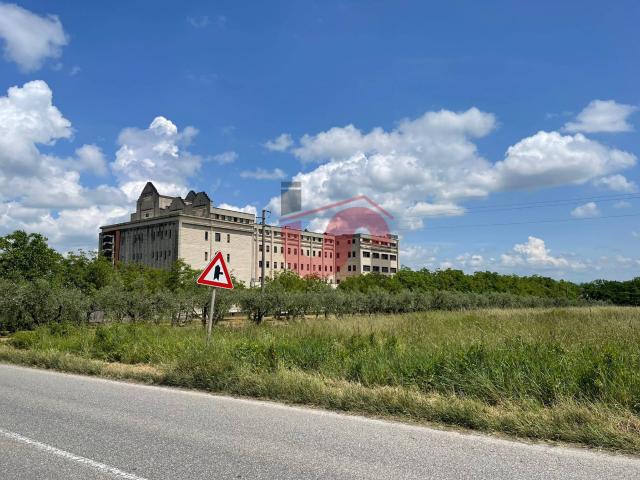 TERRENO INDUSTRIALE/COMMERCIALE in vendita a Benevento, CONTRADE
