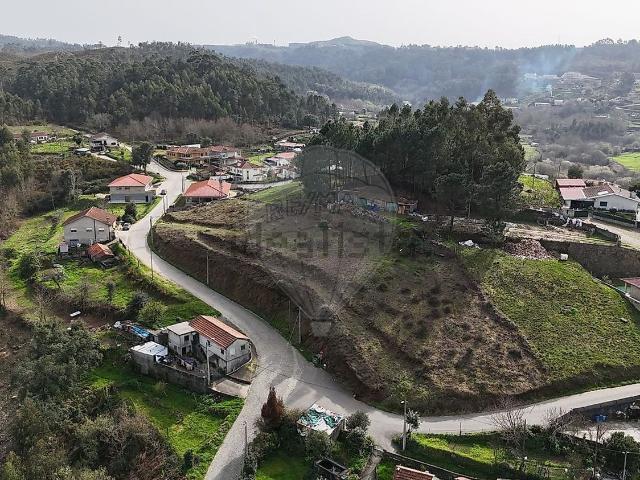 Terreno, Lustosa